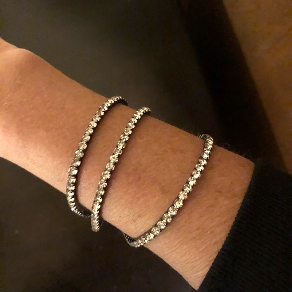 👗Three strand black setting under shining stones - Picture 7 of 9